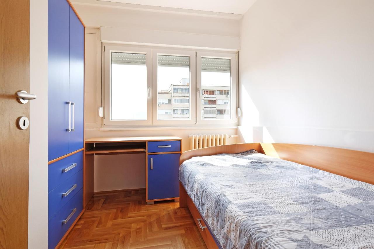 Big Blue Apartment - Belgrado Exterior foto