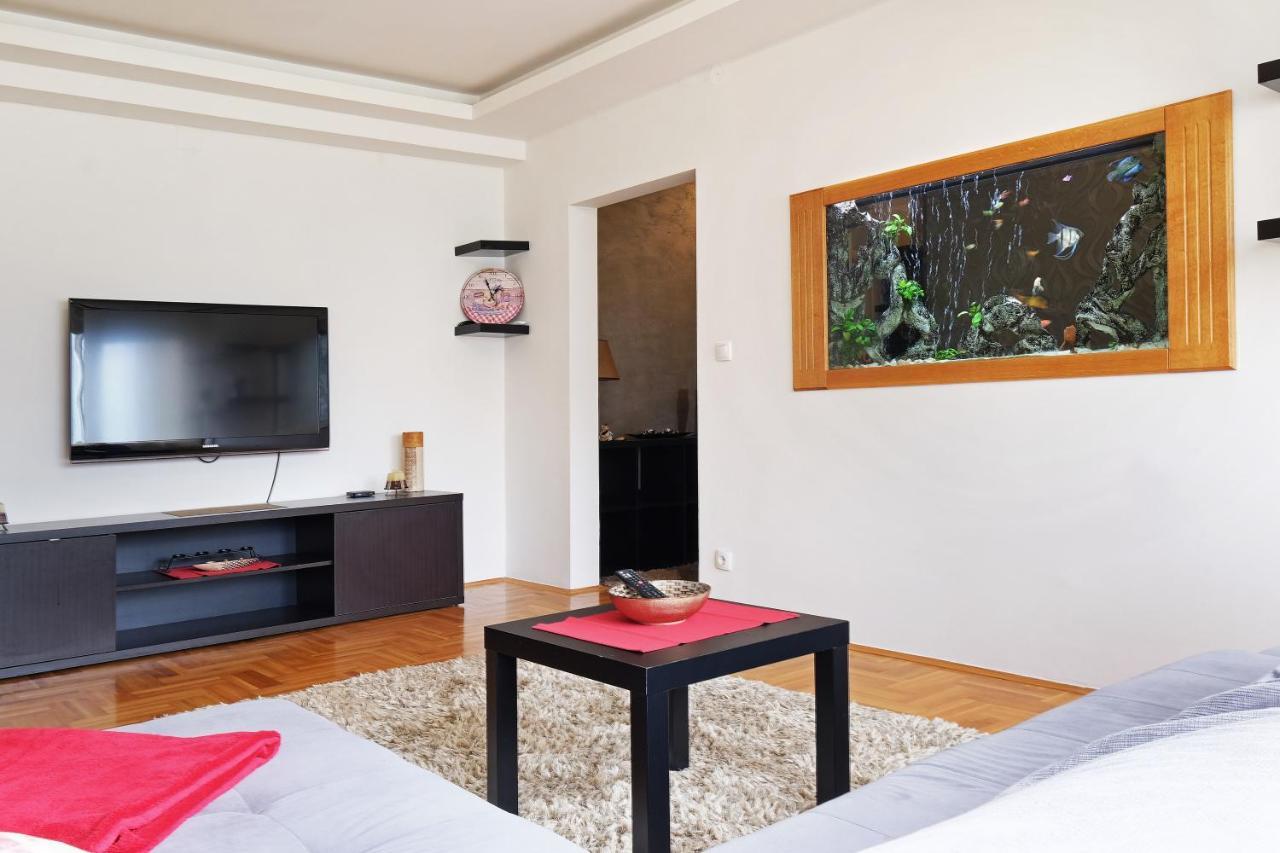 Big Blue Apartment - Belgrado Exterior foto
