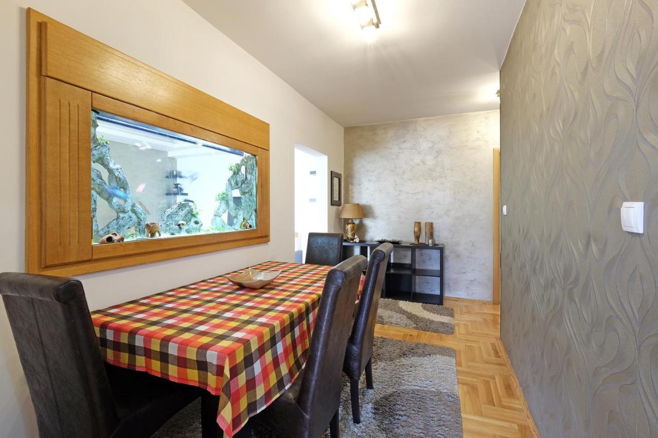 Big Blue Apartment - Belgrado Exterior foto