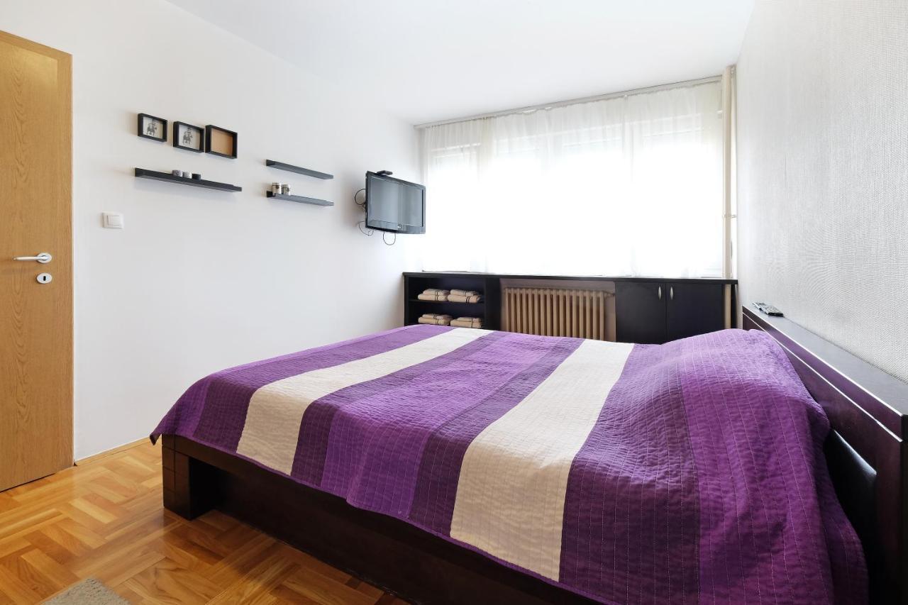 Big Blue Apartment - Belgrado Exterior foto